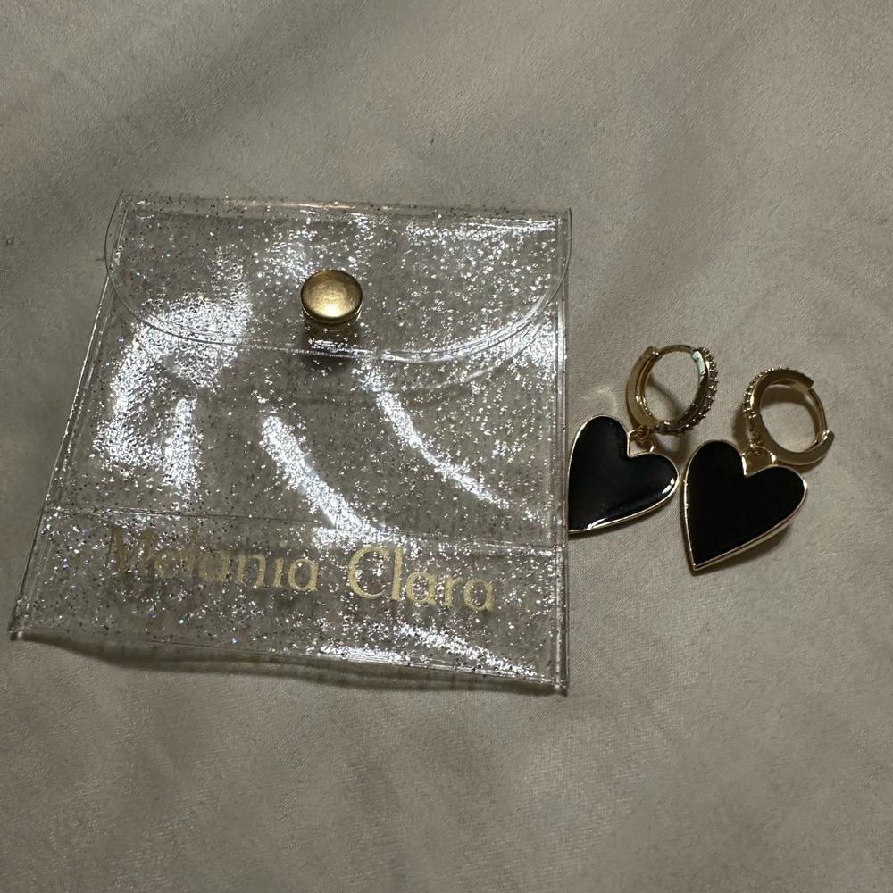 Melania Clara heart earrings